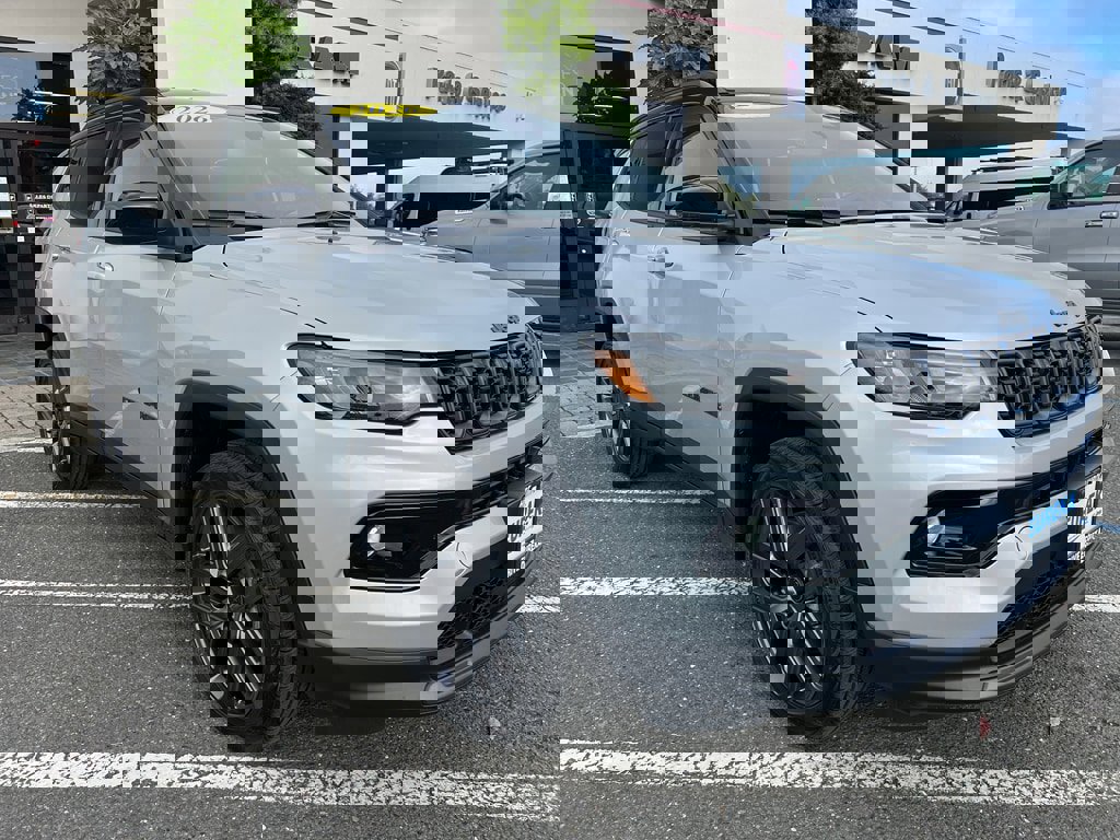 New 2026 Jeep Compass Limited image 3