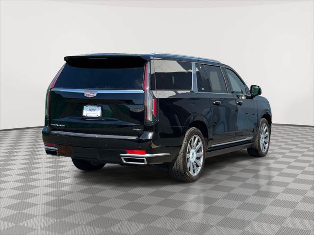 Used 2024 Cadillac Escalade ESV Premium Luxury Platinum AWD/4WD image 7