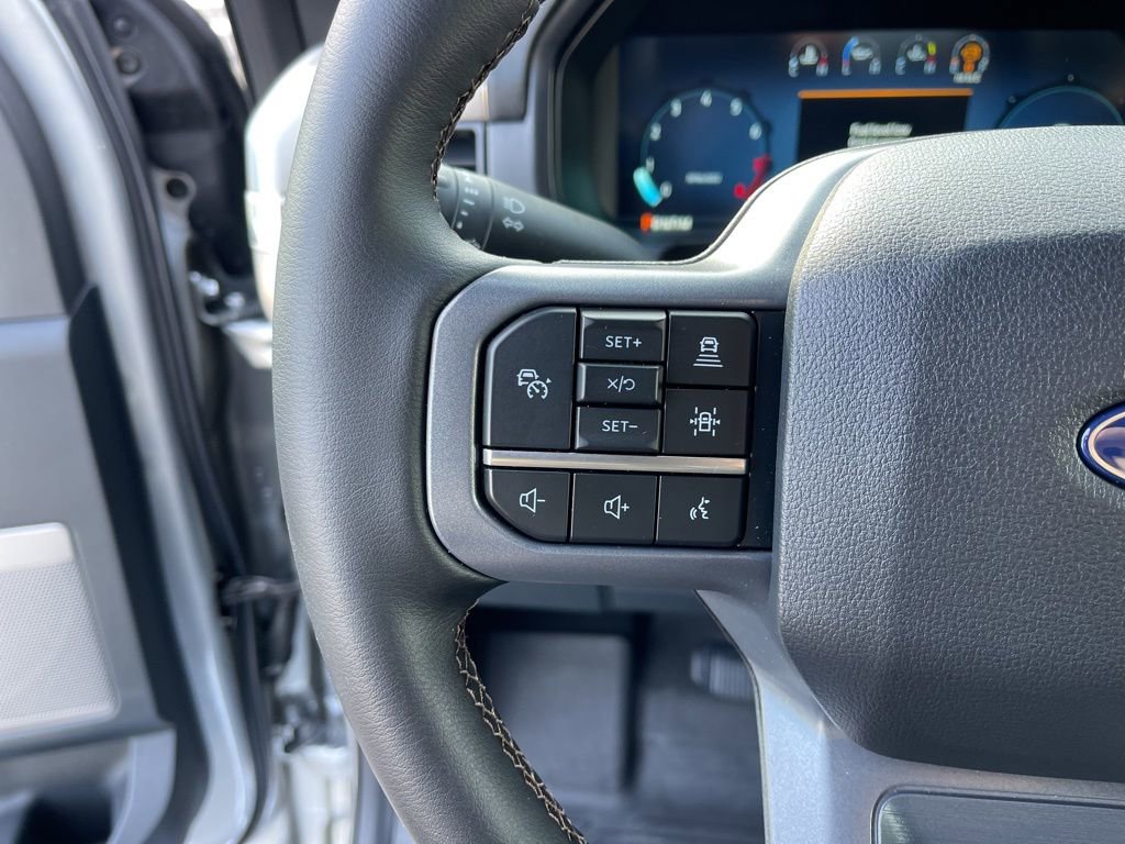 Used 2025 Ford F150 Lariat w/ Equipment Group 502A High image 17