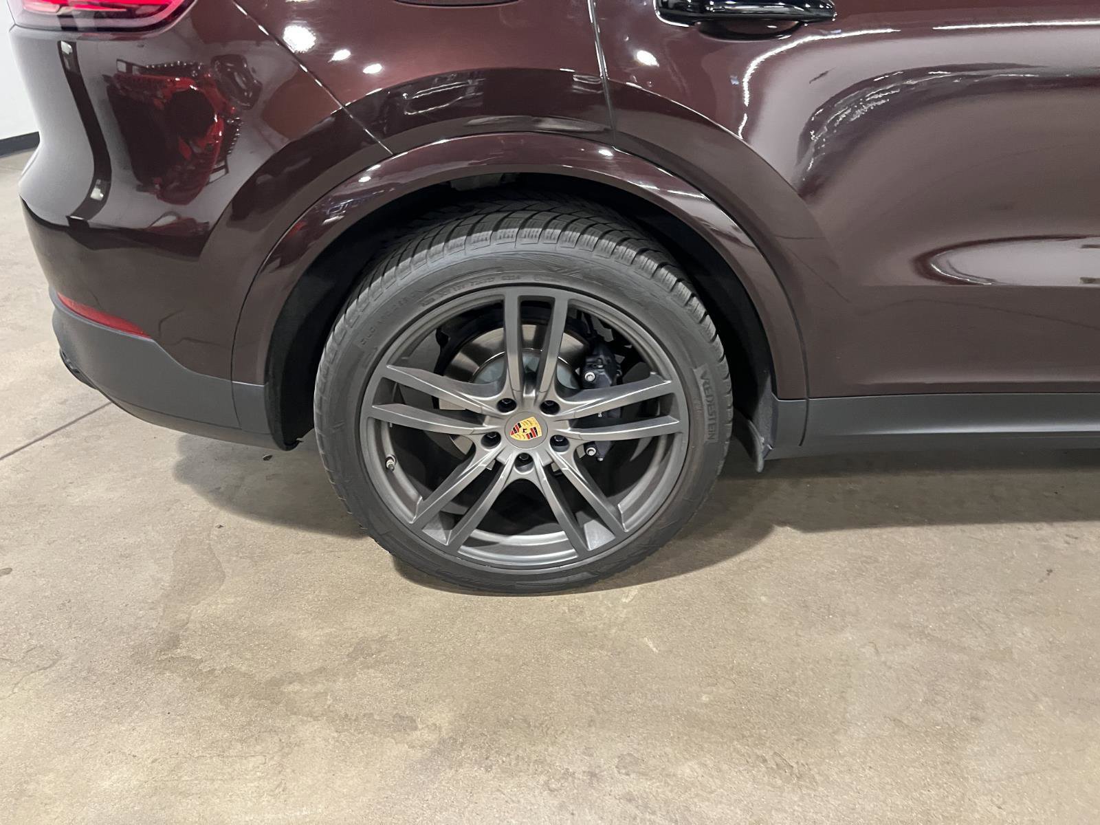 Used 2023 Porsche Cayenne Platinum Edition AWD/4WD image 45