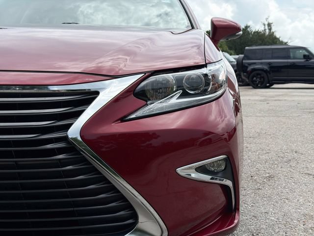 Used 2017 Lexus ES 350 w/ Accessory Package 2 FWD image 9