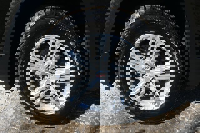 Used 2022 GMC Terrain SLE w/ Driver Convenience Package image 10