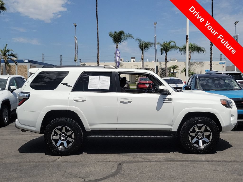 Used 2022 Toyota 4Runner TRD Off-Road AWD/4WD image 34