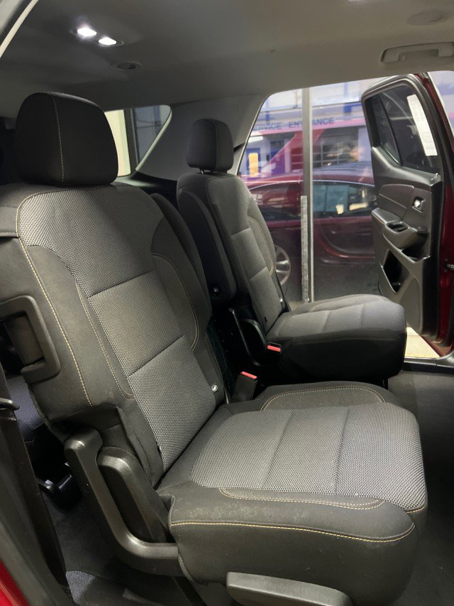 Used 2019 Chevrolet Traverse LT image 14