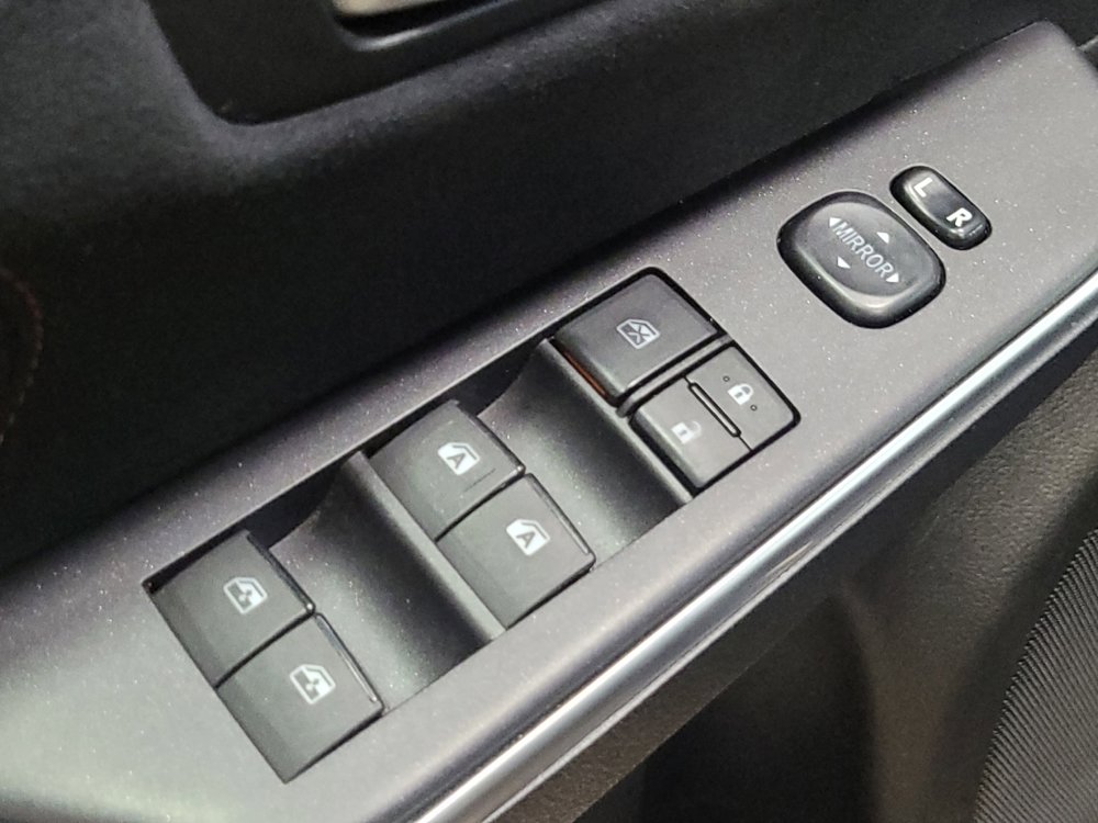 Used 2015 Toyota Camry XSE w/ Advanced Technology Package image 27