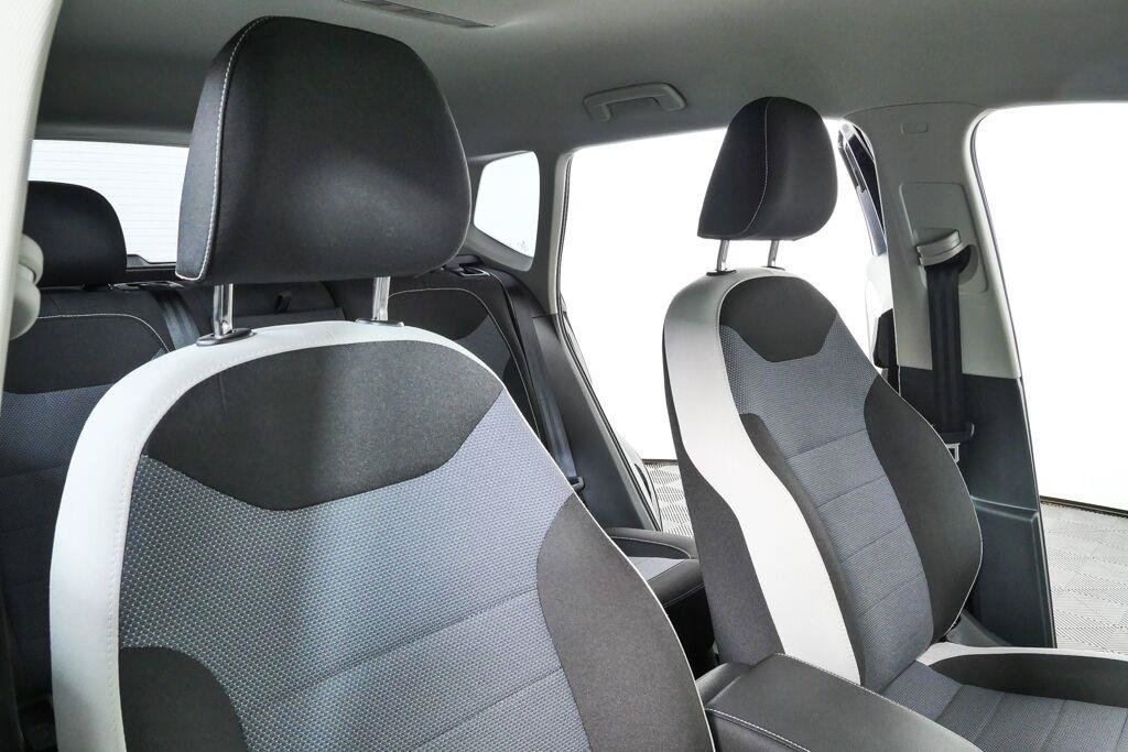 Used 2025 Volkswagen Taos S FWD image 20