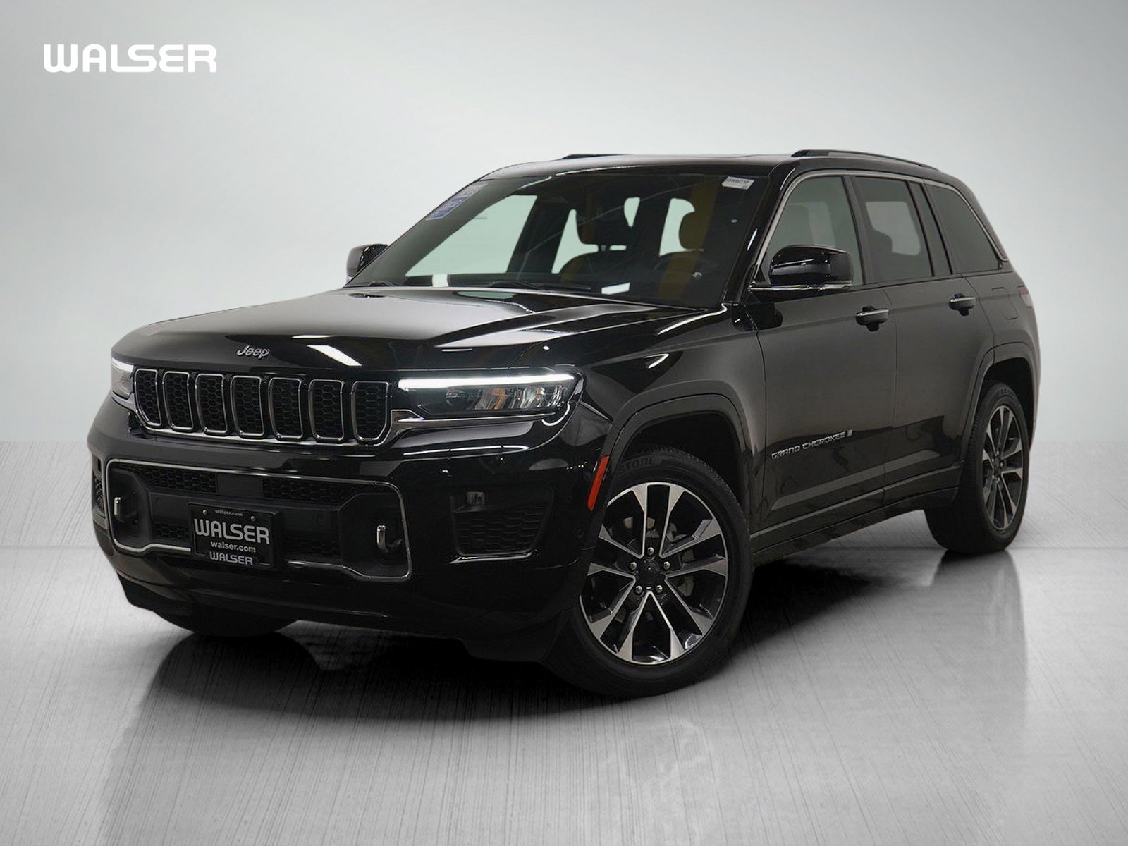 Used 2023 Jeep Grand Cherokee Overland w/ Luxury Tech Group IV