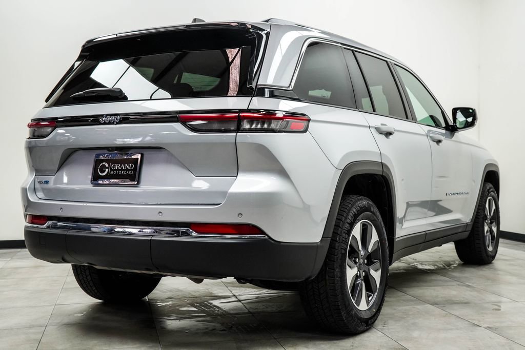 Used 2024 Jeep Grand Cherokee Limited 4xe AWD/4WD image 12