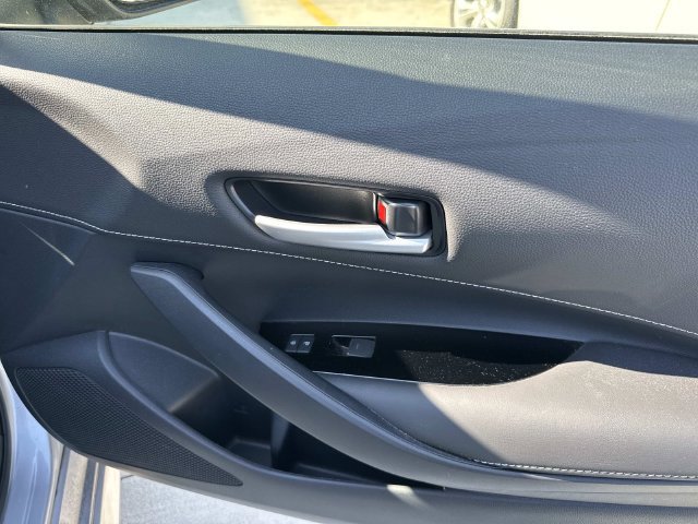 Used 2021 Toyota Corolla SE FWD image 14