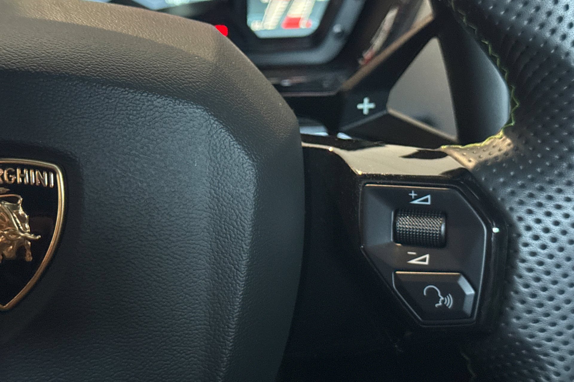 Used 2020 Lamborghini Aventador SVJ AWD/4WD image 29