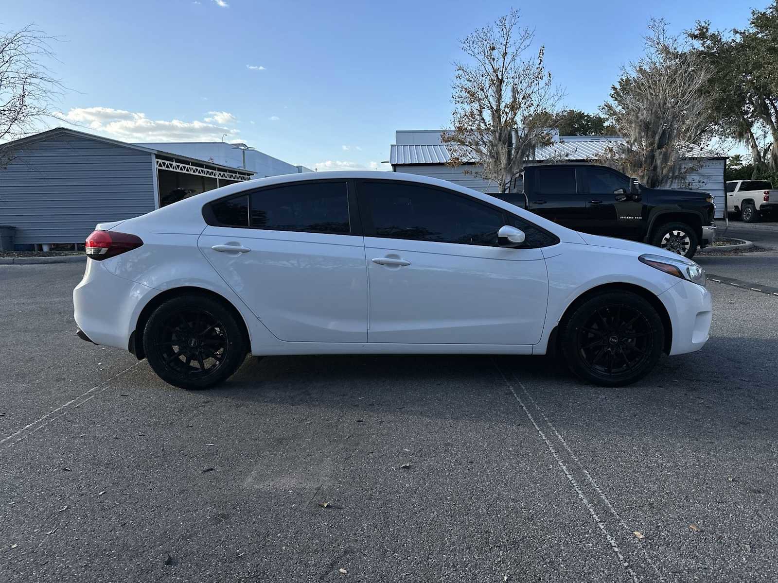 Used 2018 Kia Forte LX image 7