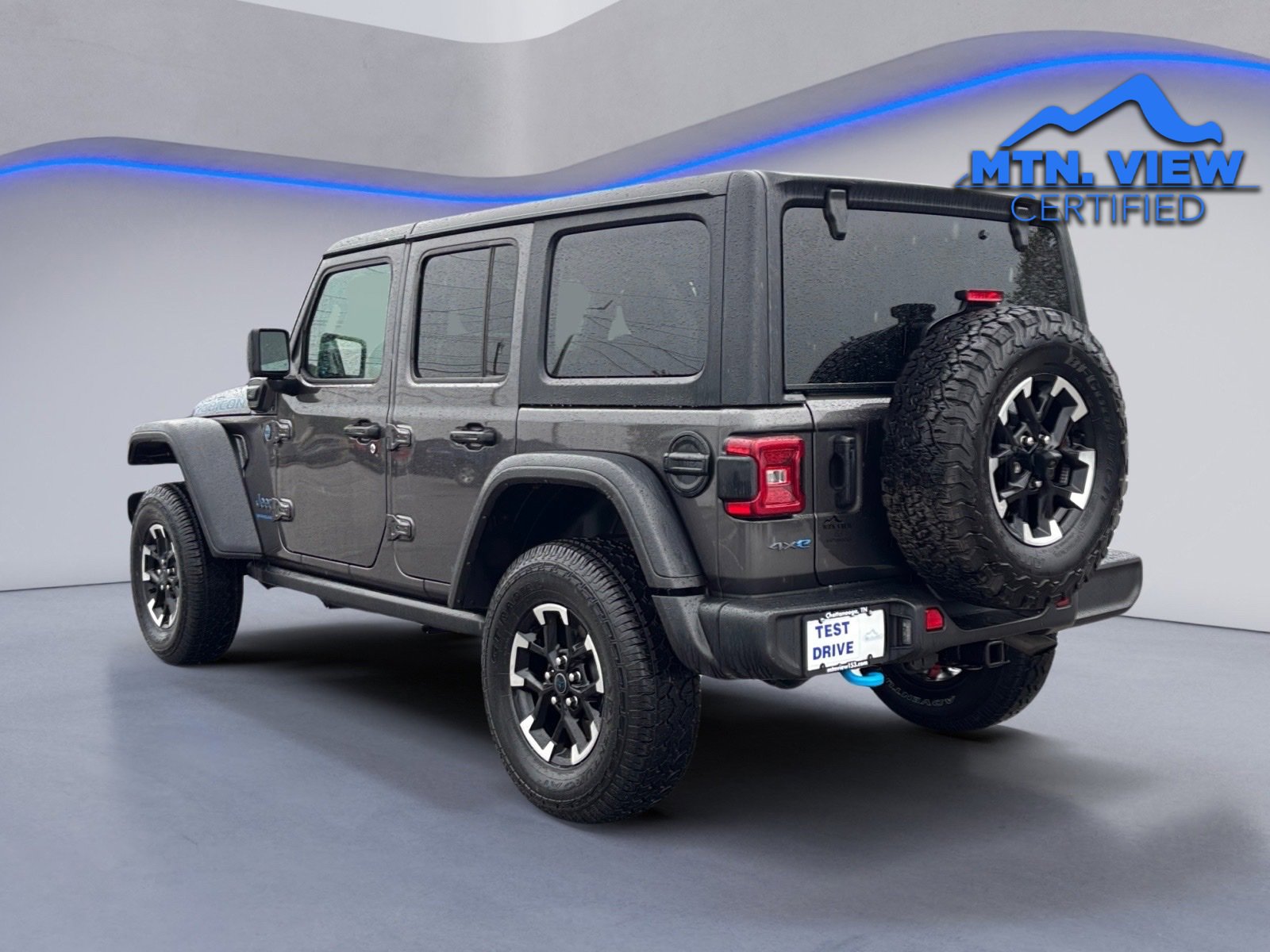 Used 2024 Jeep Wrangler Unlimited Rubicon 4xe image 12
