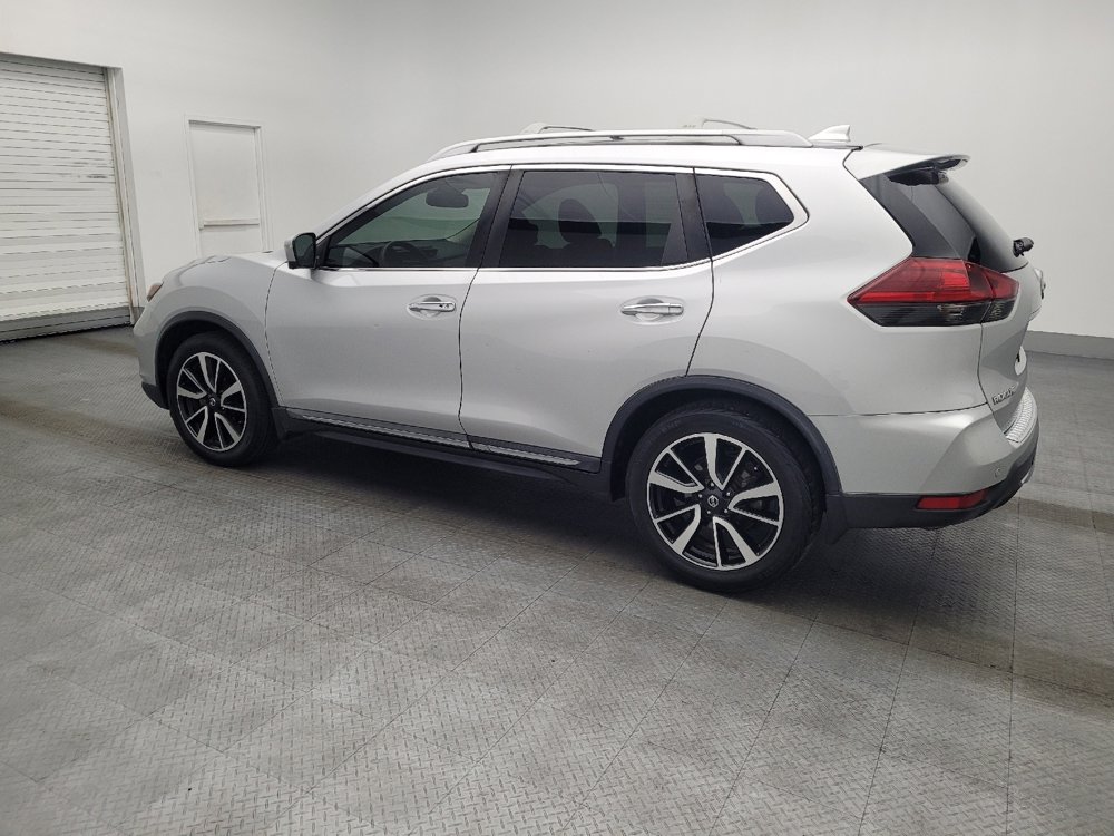 Used 2019 Nissan Rogue SL w/ Premium Package image 3