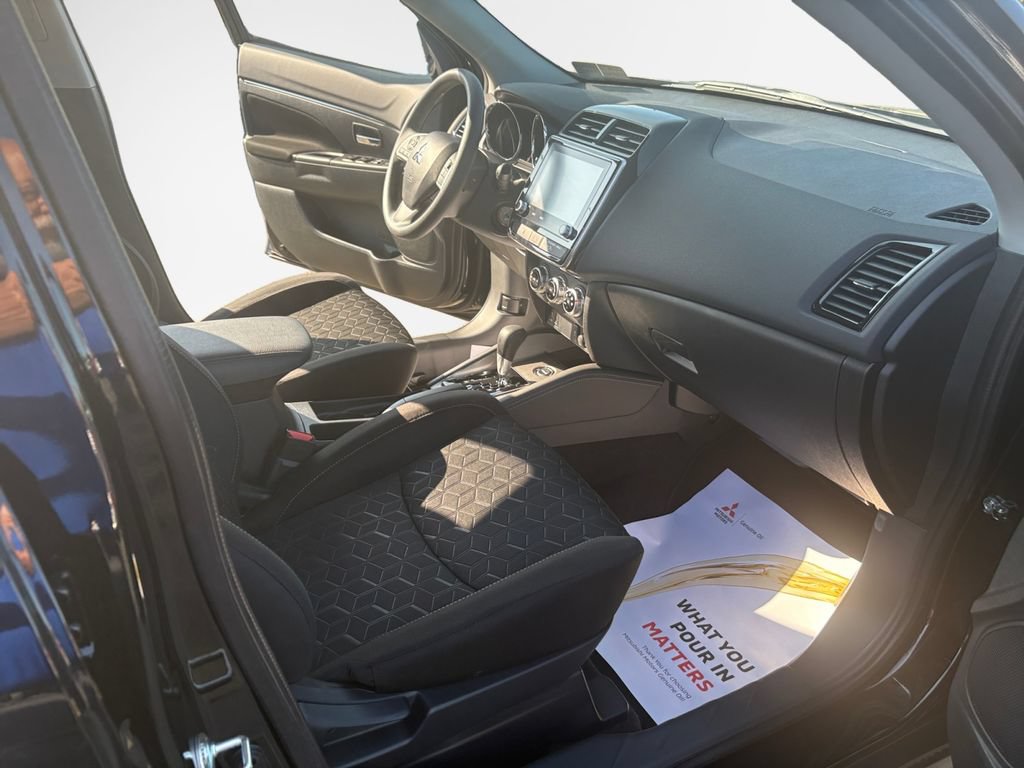 Used 2026 Mitsubishi Outlander Sport AWD image 24