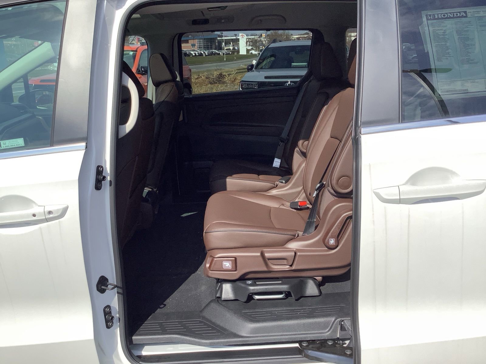 New 2026 Honda Odyssey Touring image 13