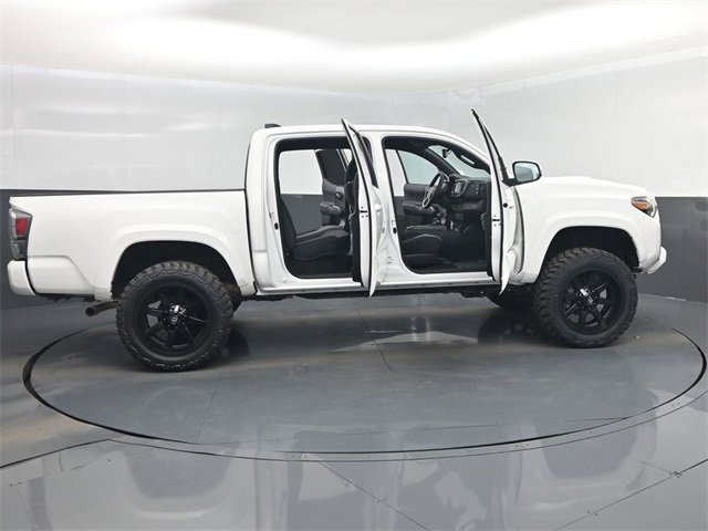 Used 2020 Toyota Tacoma TRD Off-Road image 53