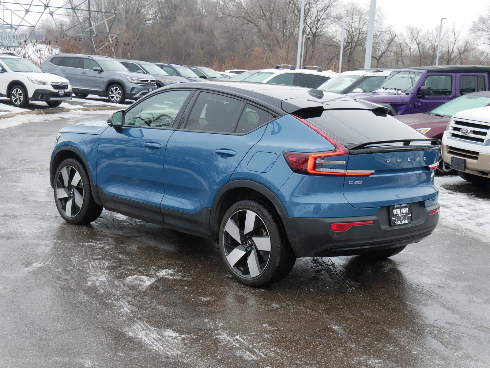 Used 2022 Volvo C40 P8 Recharge Ultimate image 5