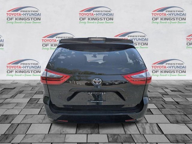 Certified 2020 Toyota Sienna L FWD image 4