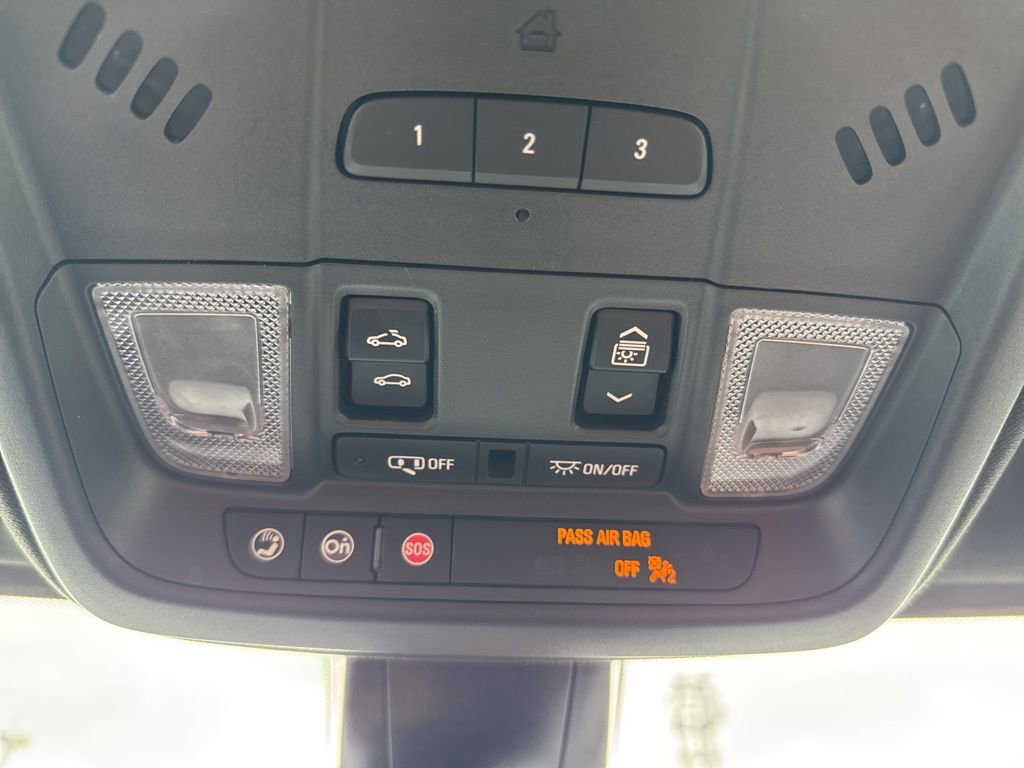 Used 2025 Cadillac XT5 Premium Luxury image 32