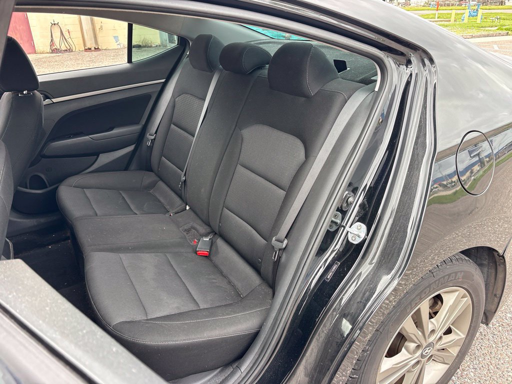 Used 2018 Hyundai Elantra SEL FWD image 11
