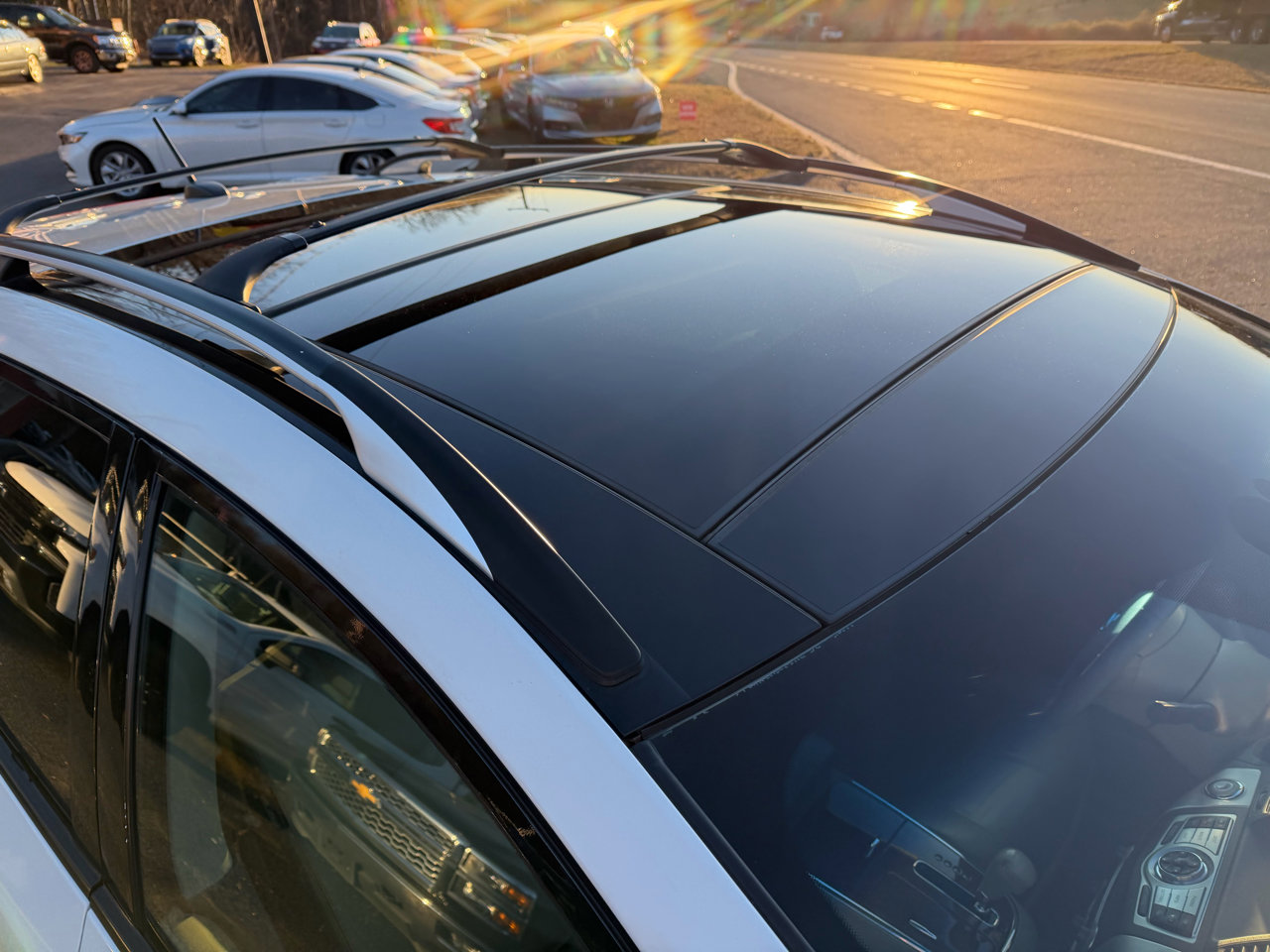 Used 2010 Nissan Murano LE w/ Navigation Pkg image 9