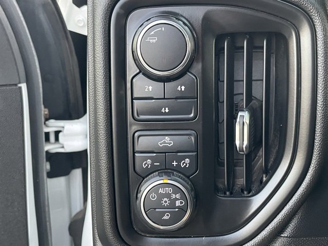 Certified 2020 Chevrolet Silverado 2500 Custom w/ Custom Value Package image 33