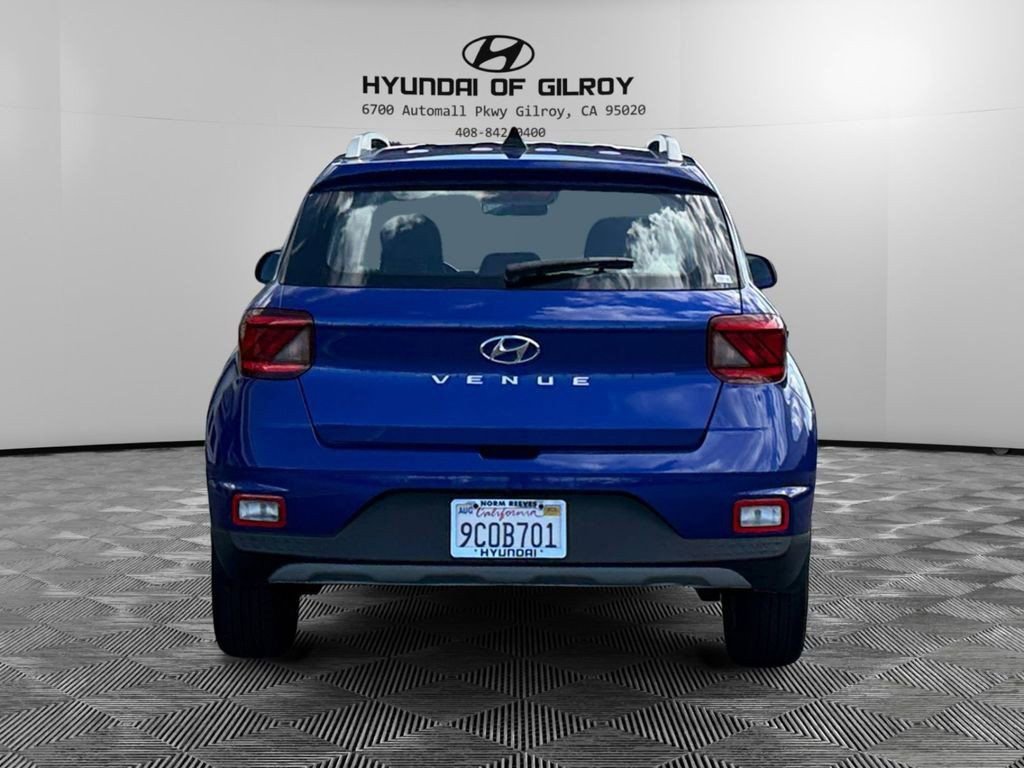 Used 2022 Hyundai Venue SEL image 6