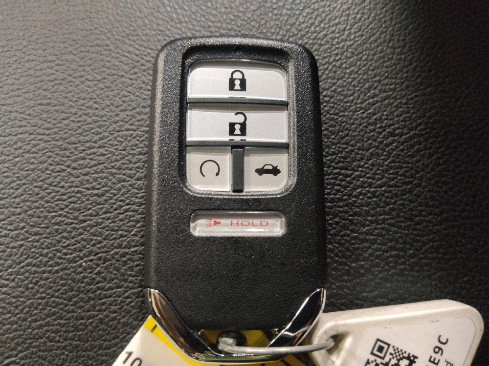 Used 2019 Honda Accord EX image 32