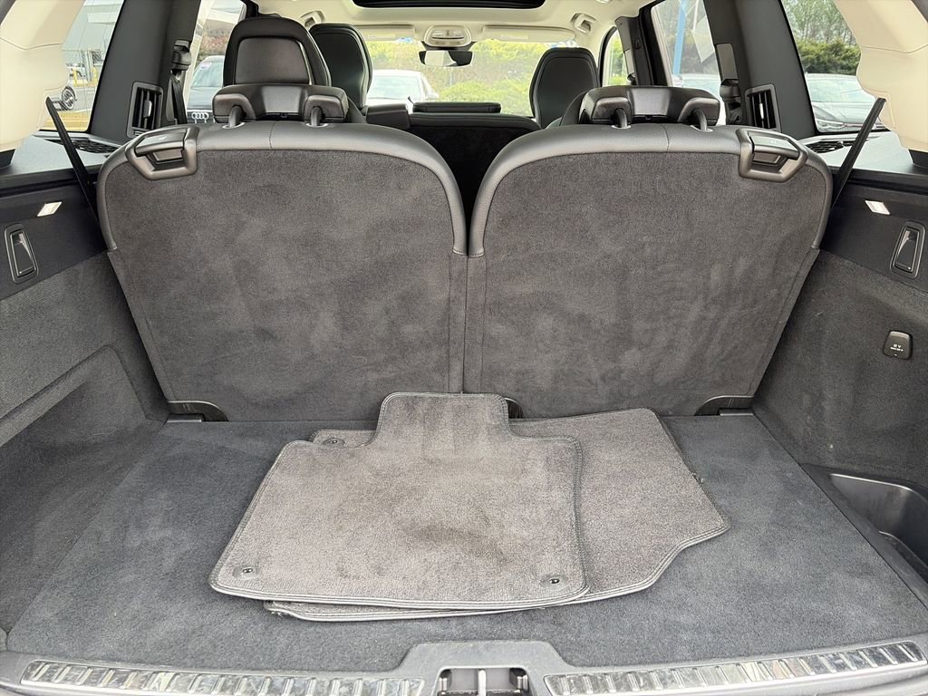 Used 2024 Volvo XC90 B5 Plus image 33
