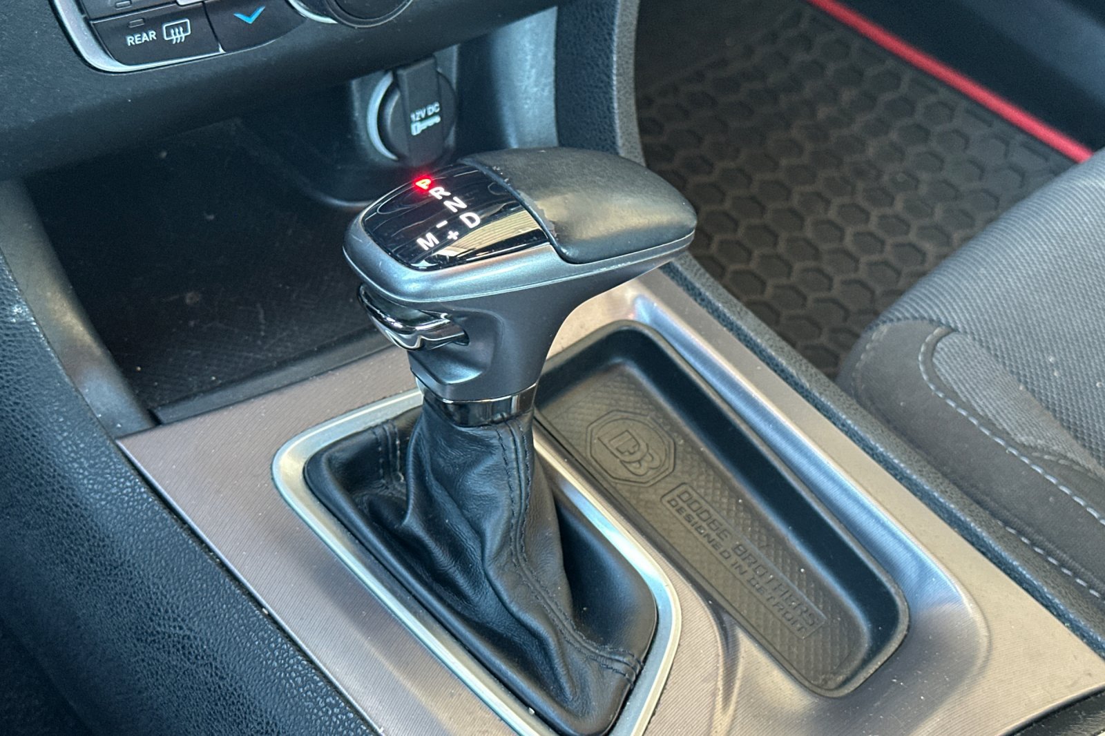 Used 2019 Dodge Charger SXT RWD image 25
