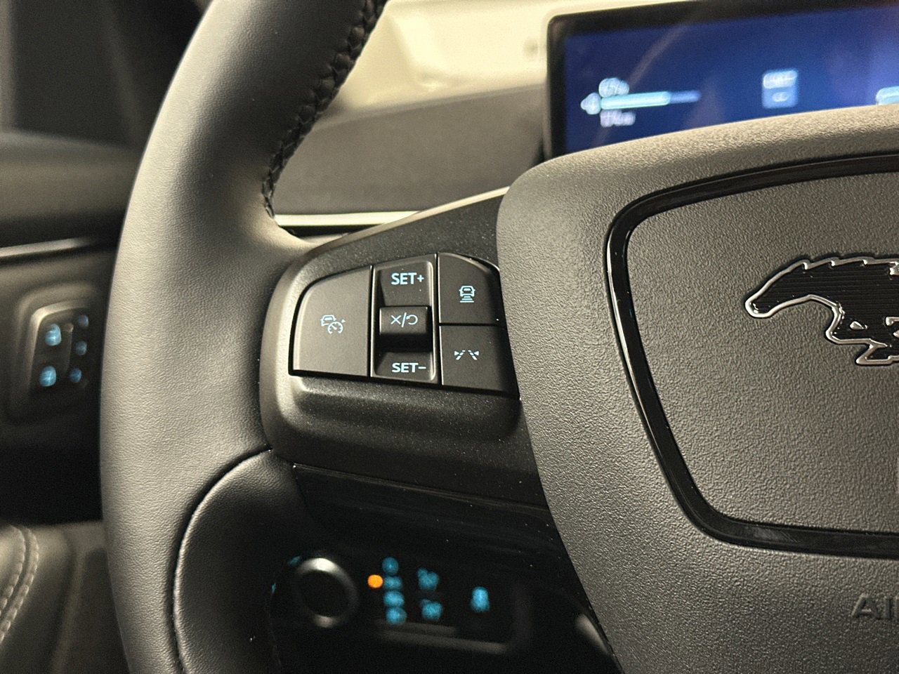 New 2025 Ford Mustang Mach-E Select w/ Comfort Package Lite image 24