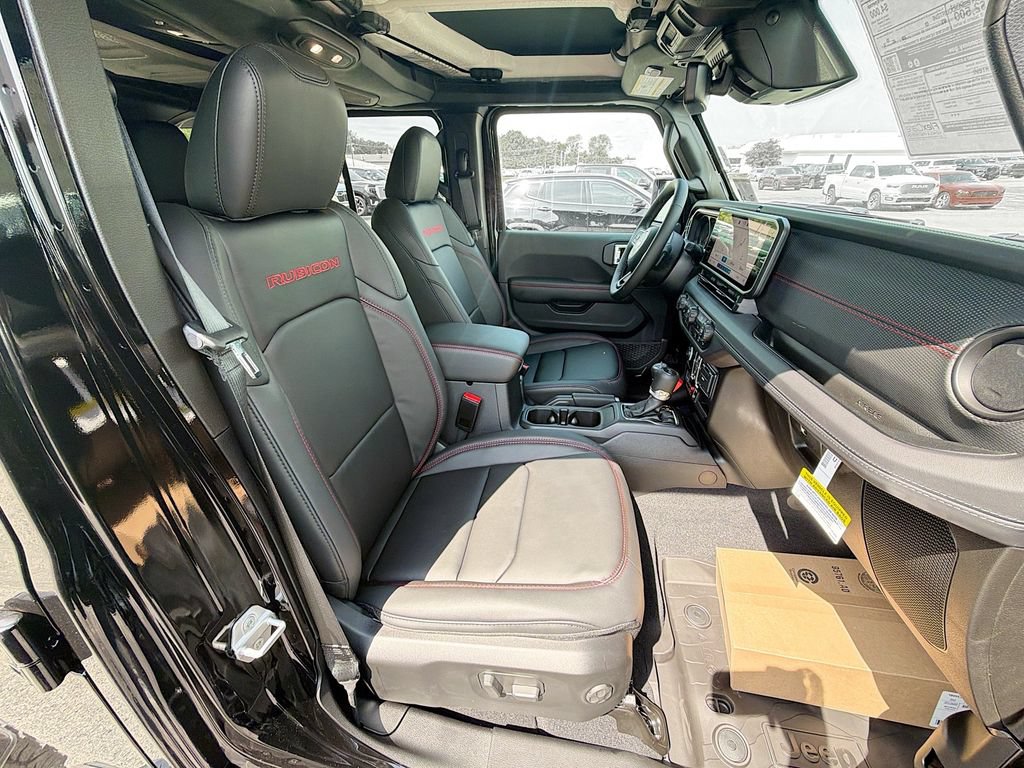 New 2026 Jeep Wrangler Unlimited Rubicon AWD/4WD image 35