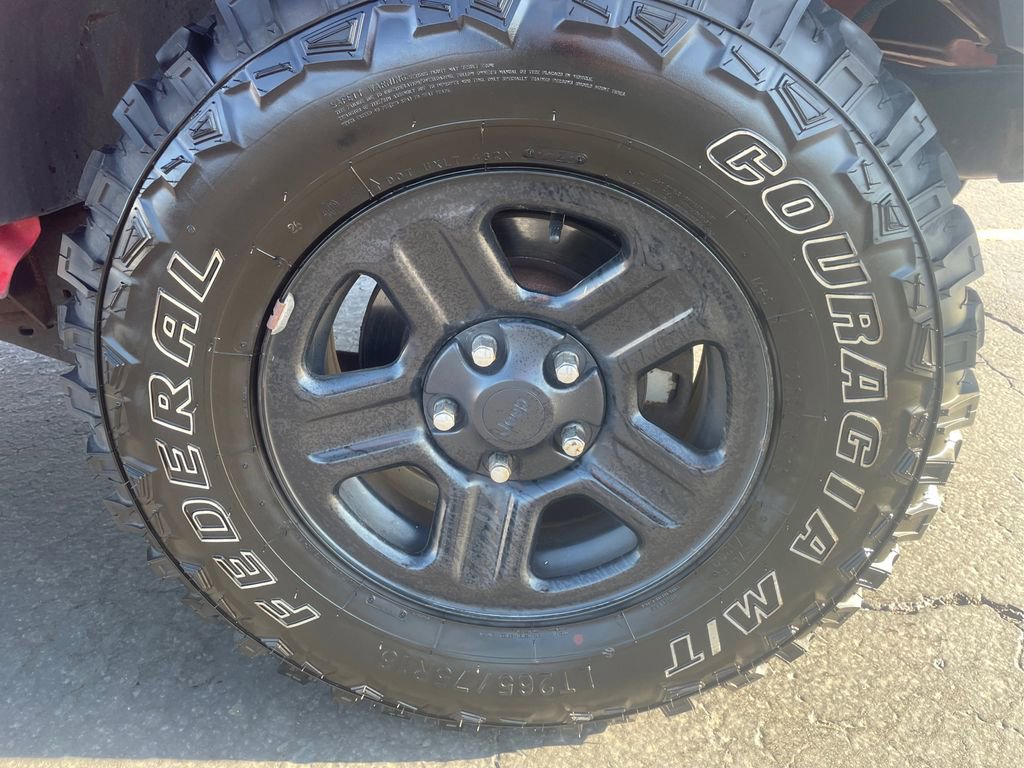 Used 2015 Jeep Wrangler Unlimited Sport w/ Max Tow Package AWD/4WD image 23