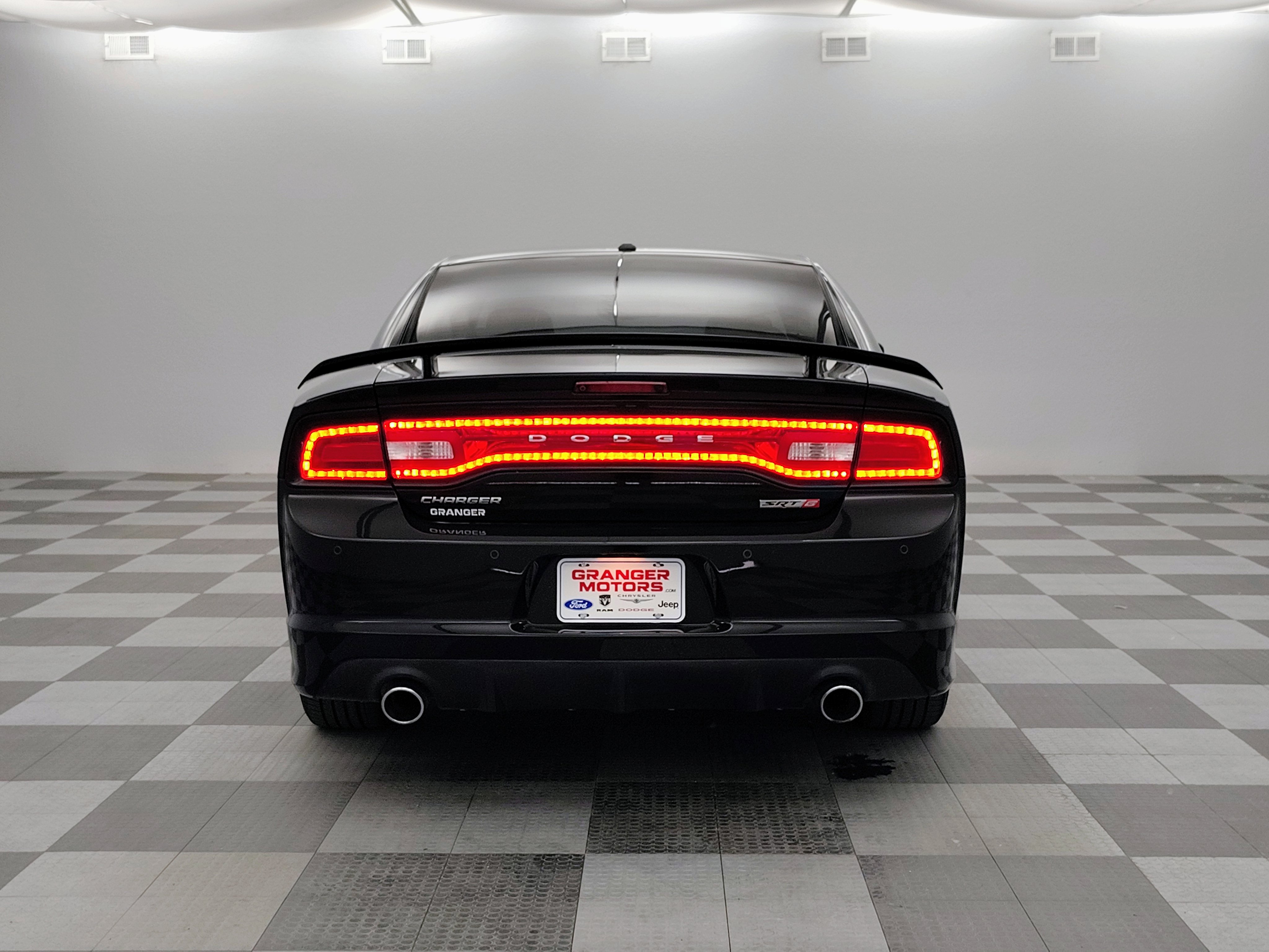 Used 2012 Dodge Charger SRT8 w/ Driver Confidence Group RWD image 9