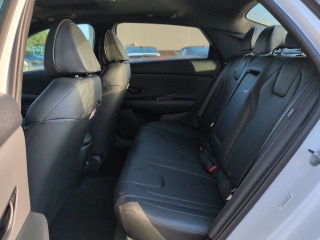 New 2026 Hyundai Elantra SEL Sport FWD image 13