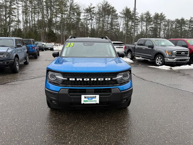 Certified 2025 Ford Bronco Sport Outer Banks w/ Outer Banks Tech Package+ AWD/4WD image 8