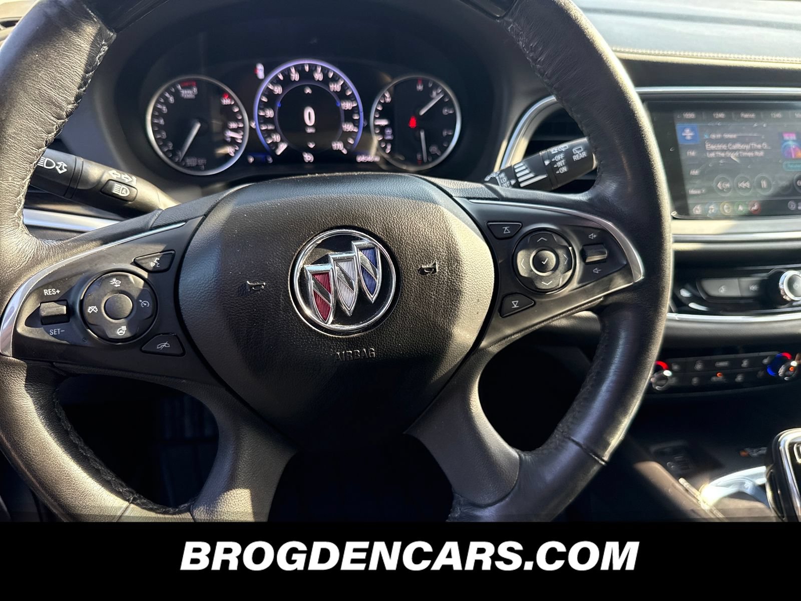 Used 2020 Buick Enclave Avenir w/ Avenir Technology Package AWD/4WD image 4