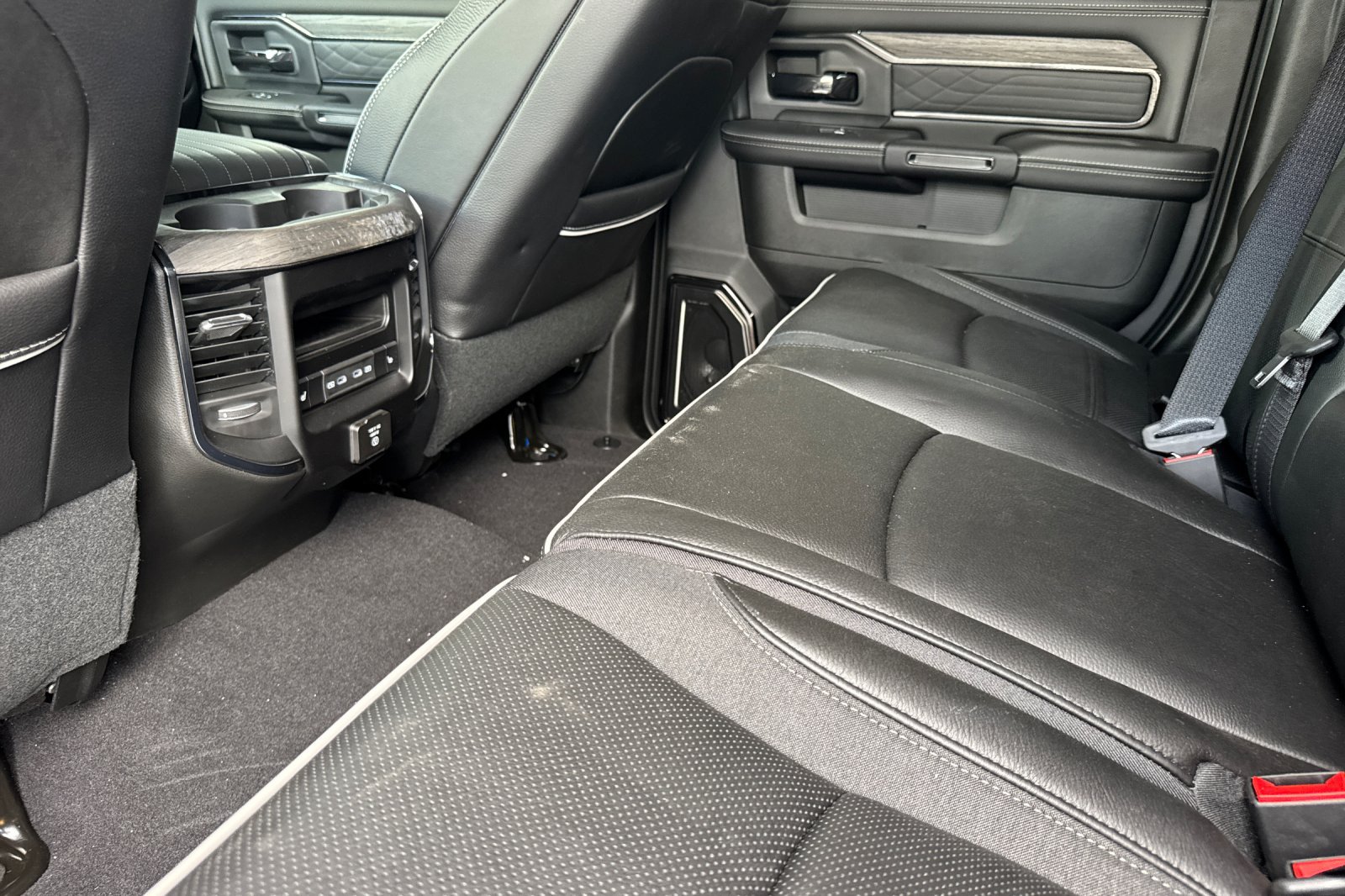 New 2026 RAM 3500 Limited AWD/4WD image 11