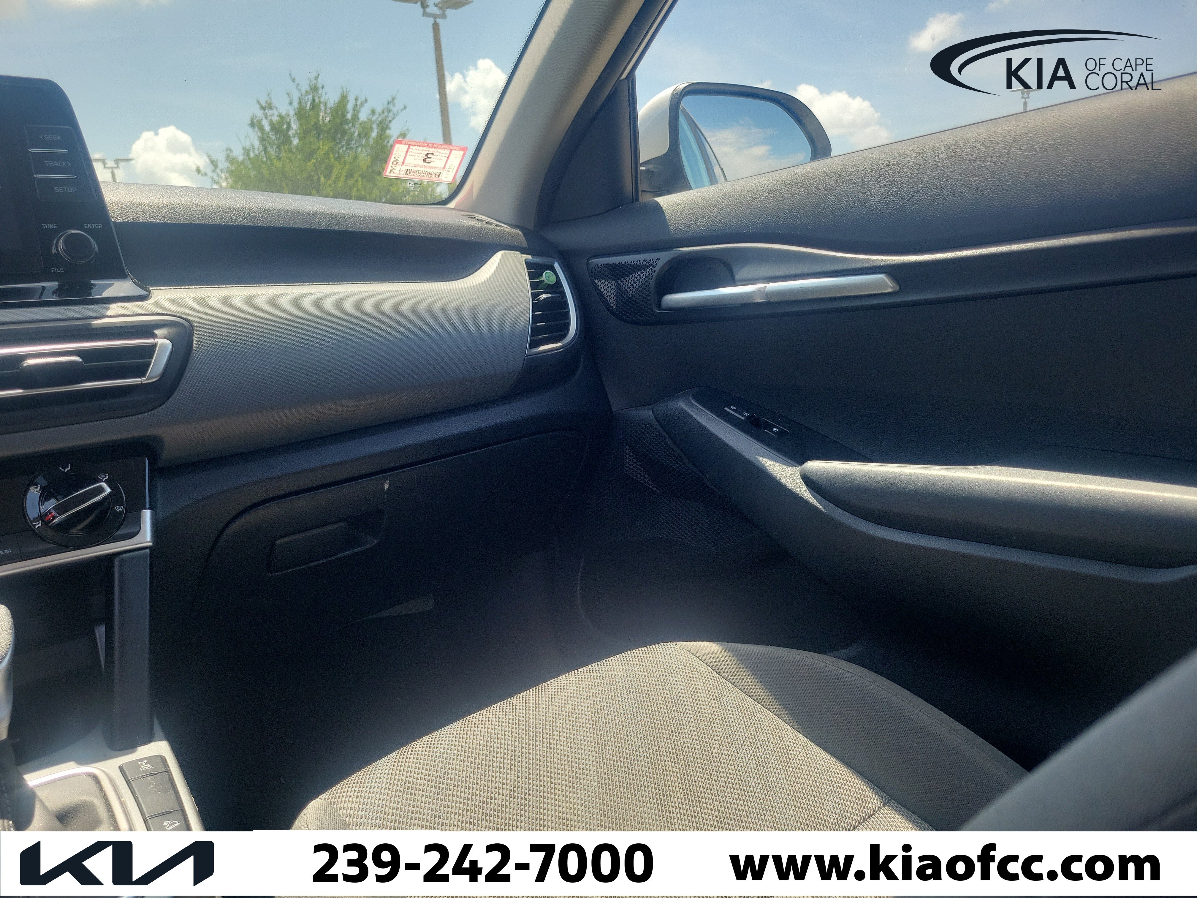 Used 2023 Kia Seltos LX AWD/4WD image 17