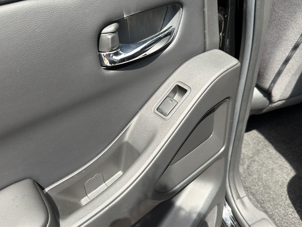 Certified 2025 Nissan Frontier SV RWD image 19