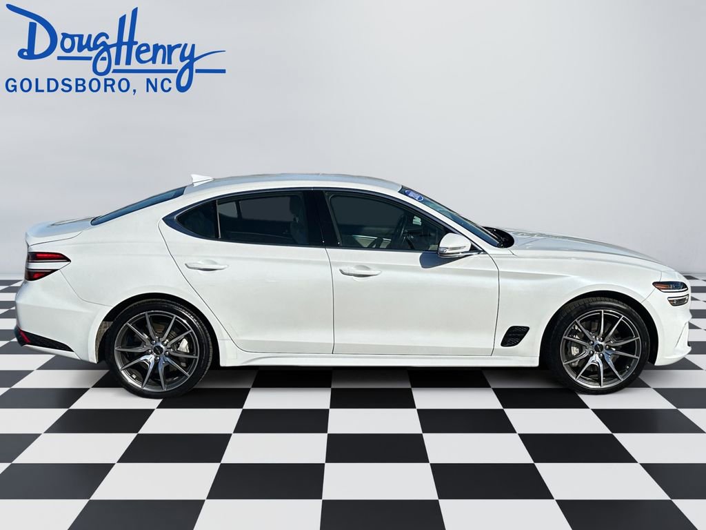 Used 2024 Genesis G70 2.5T image 6