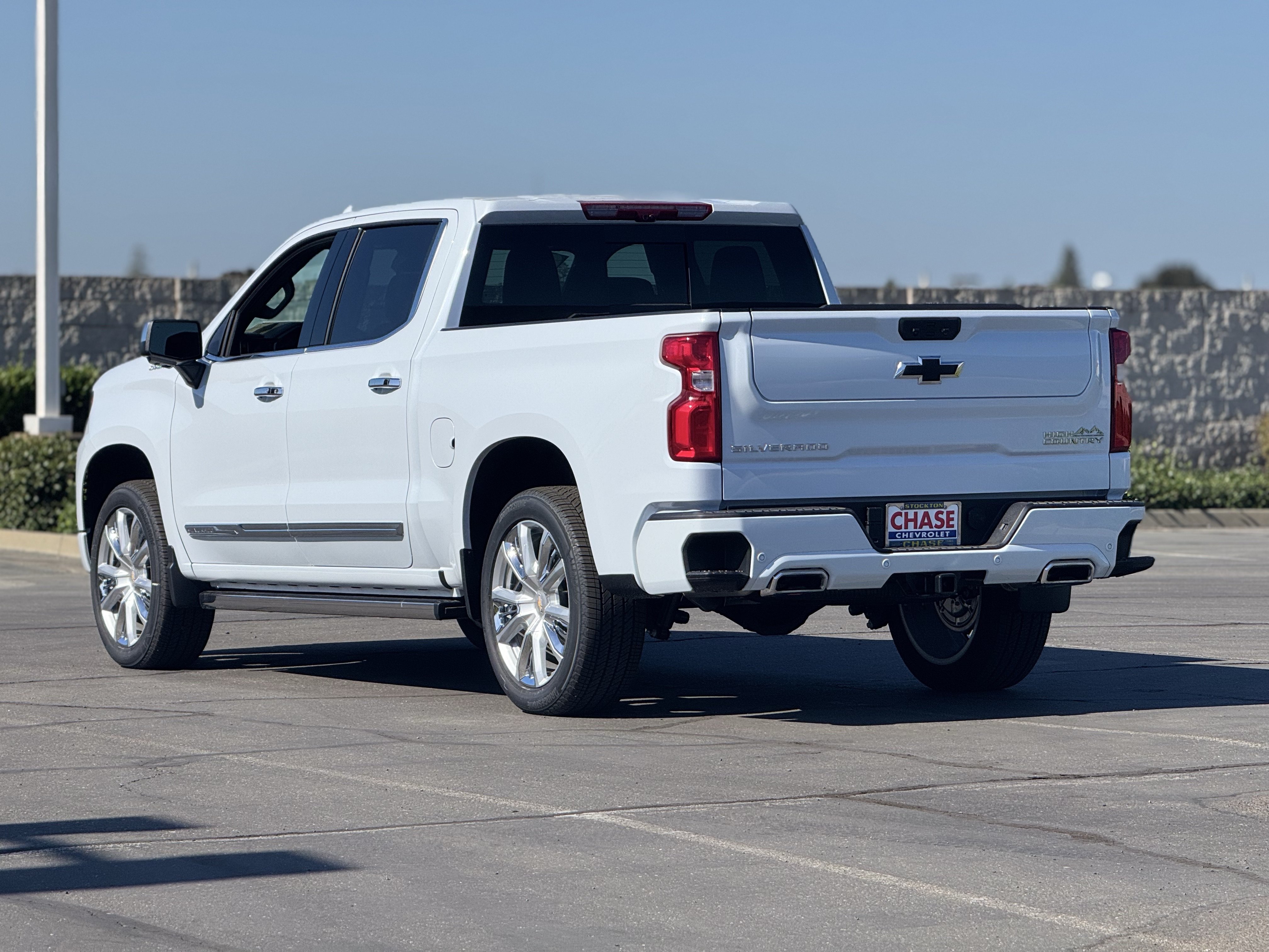 New 2026 Chevrolet Silverado 1500 High Country AWD/4WD image 5