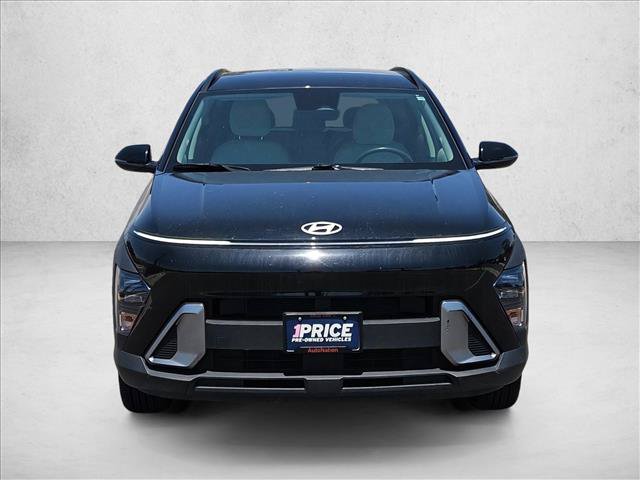 Used 2025 Hyundai Kona SEL FWD image 3