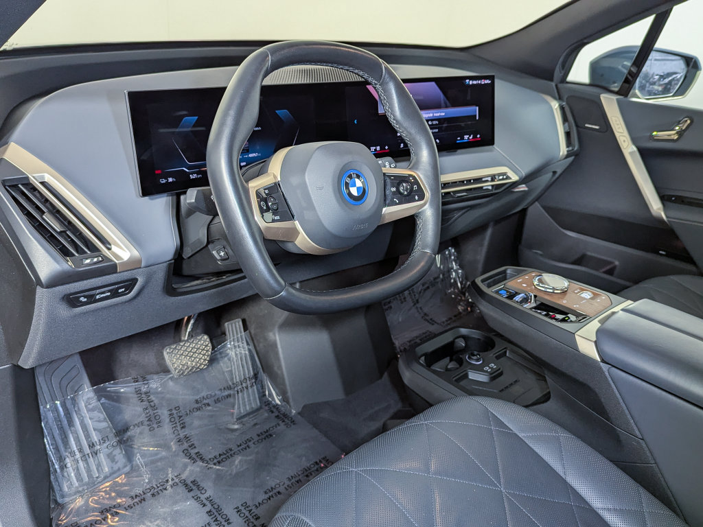 Certified 2024 BMW iX xDrive50 w/ Sport Package AWD/4WD image 18