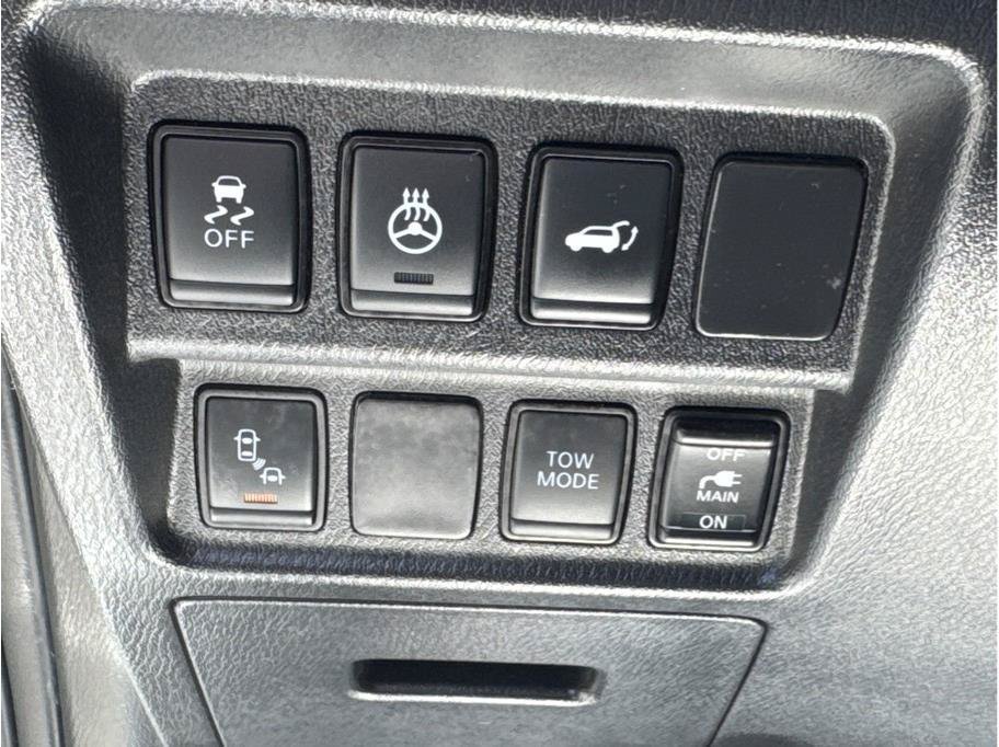 Used 2020 Nissan Pathfinder SL FWD image 38