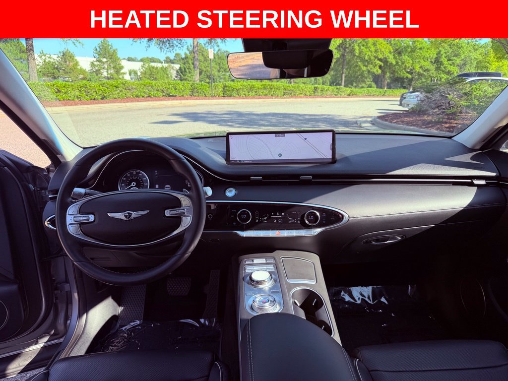 Used 2024 Genesis GV70 2.5T w/ Advanced Package AWD/4WD image 12