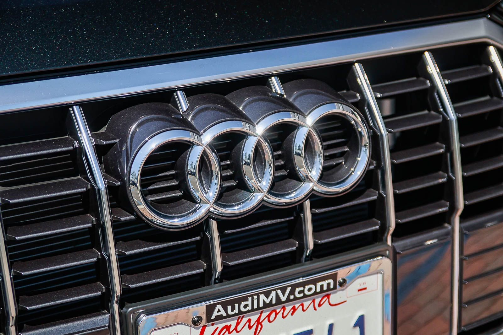 Used 2025 Audi Q3 2.0T Premium w/ Convenience Package image 11