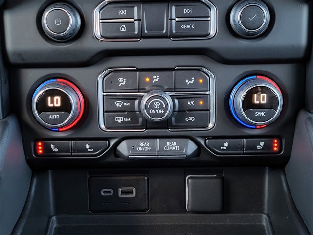 Used 2024 Chevrolet Tahoe LT image 23