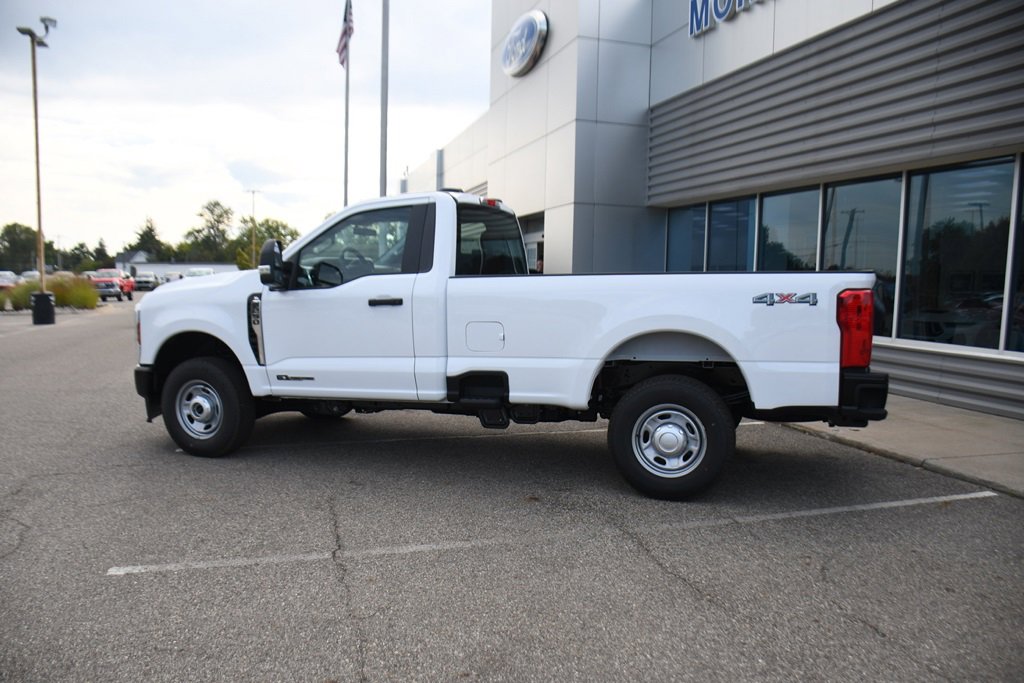 New 2026 Ford F250 XL image 3