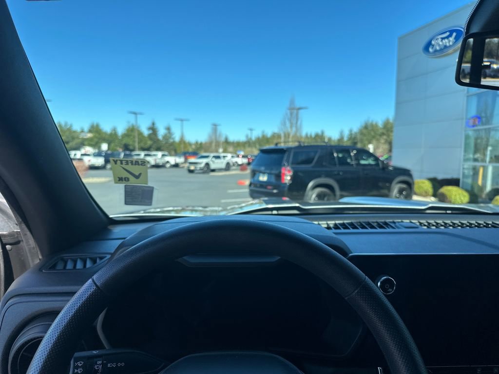 Used 2023 Chevrolet Colorado Trail Boss w/ Technology Package AWD/4WD image 13